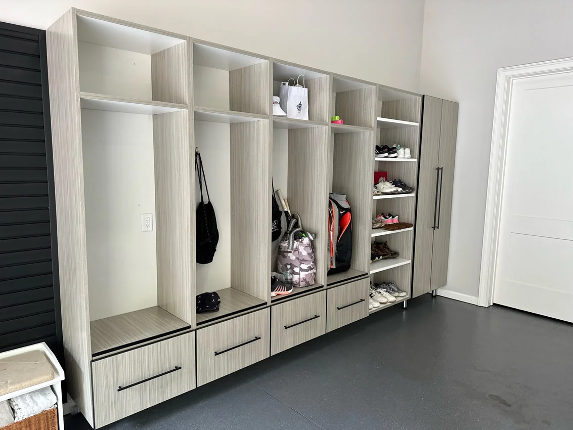 MUDROOM image
